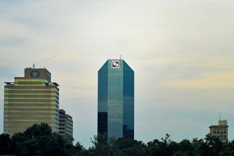 Lexington Skyline - 01 - South looking north.jpg